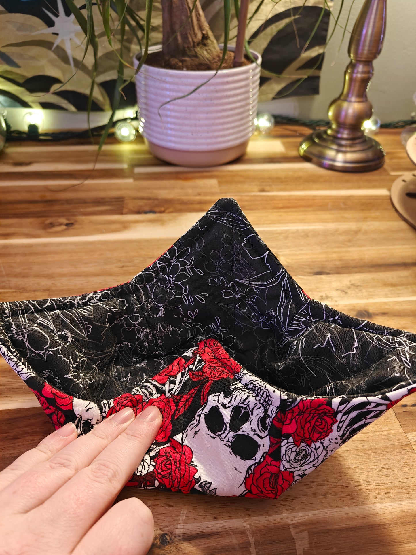 Bowl Cozy: Skulls Edition